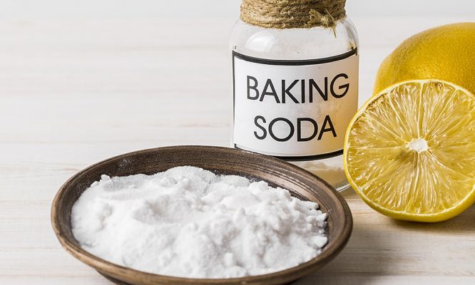 Baking soda có rất nhiều công dụng, trong đó có làm sạch