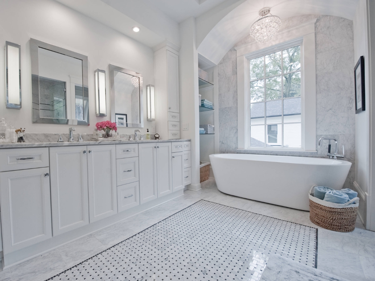 Một không gian phòng tắm được thiết kế theo phong cách cổ điển hiện đại, với đường nét tinh tế, nội thất sang trọng và sự hoài cổ quyến rũ.